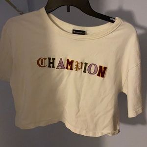 Cropped champion shirt